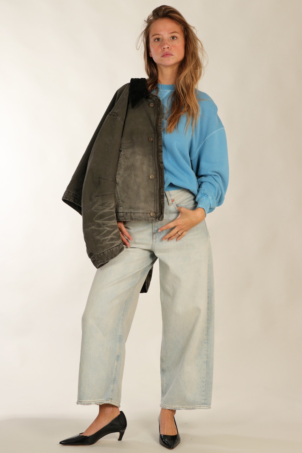 6397 <span> Roomy Jeans - Image 2